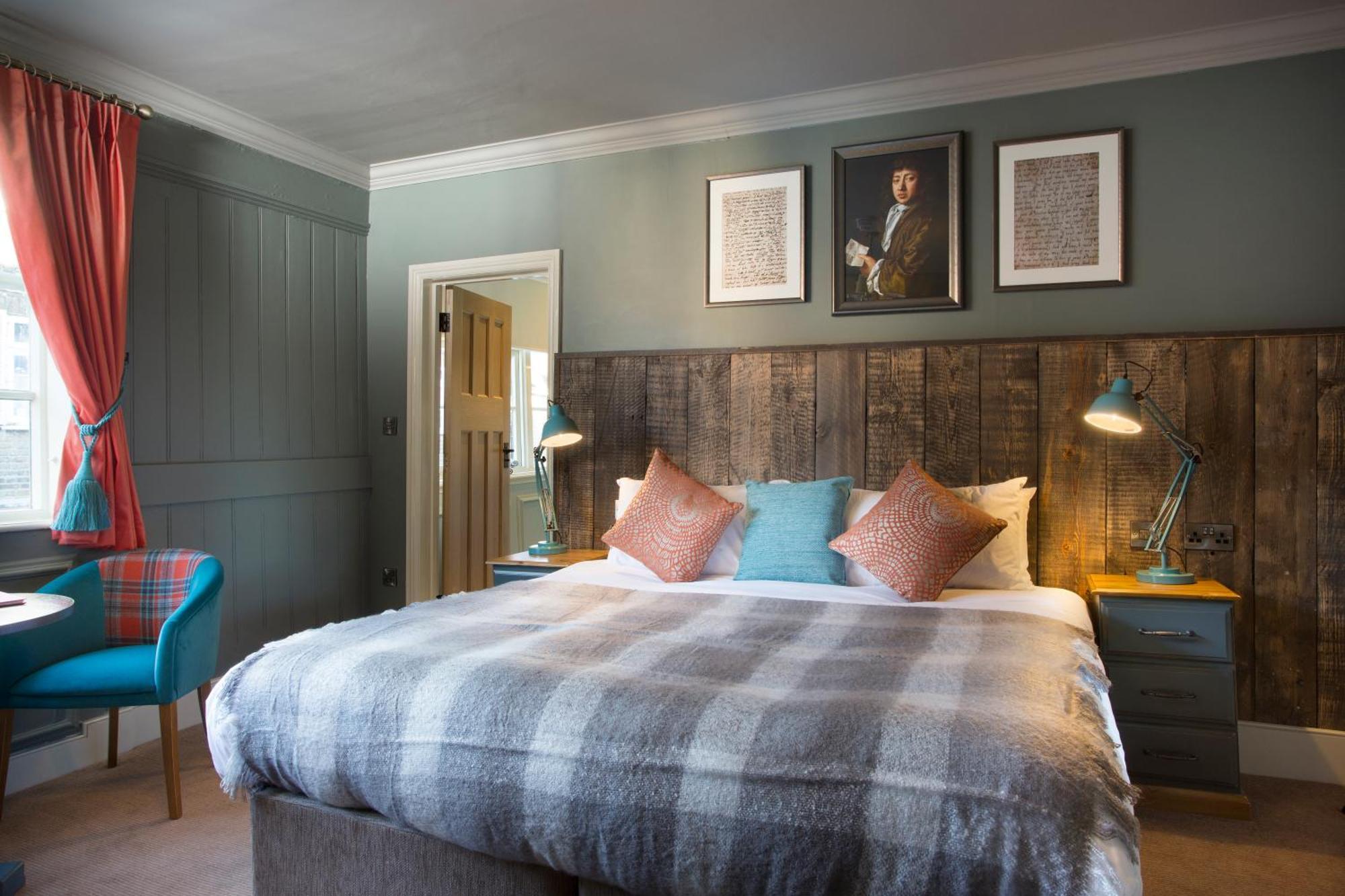 Inn The Ostrich Colnbrook London Heathrow